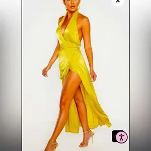 PrettyLittleThing | Dresses | Gold Halter Dress | Poshmark